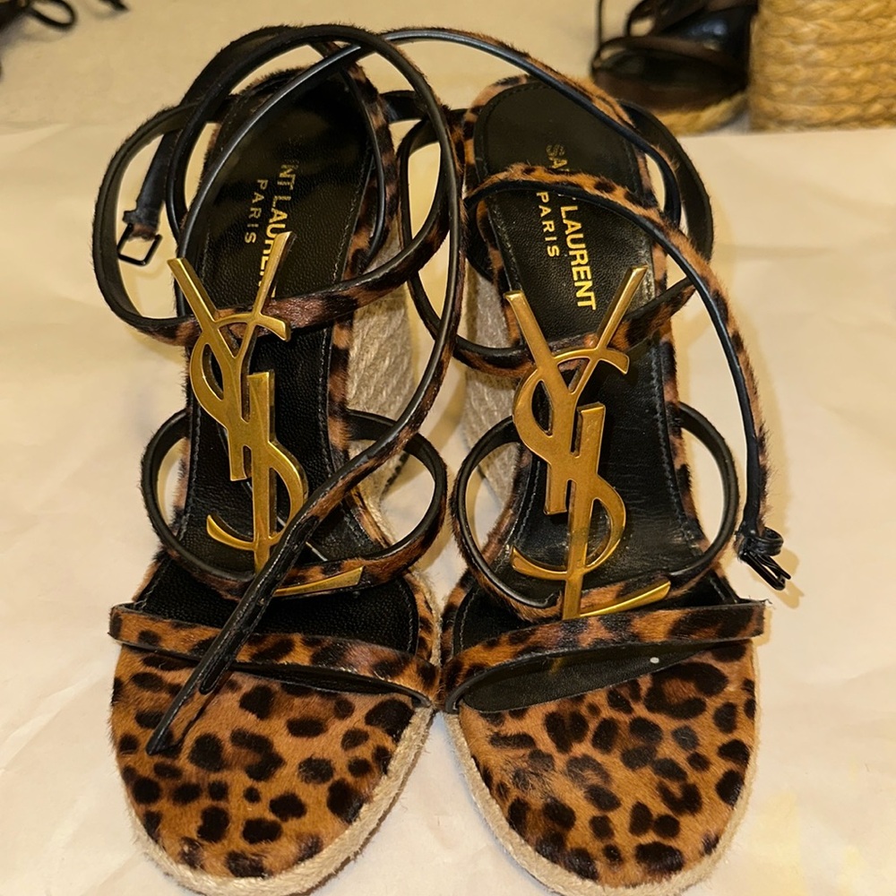 AUTHENTIC | YSL Cassandra Wedges Leopard